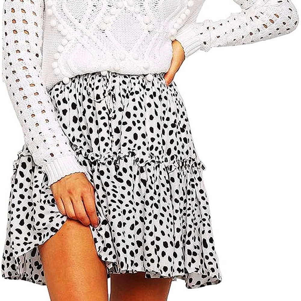 Amazon ruffled spotted mini skirt